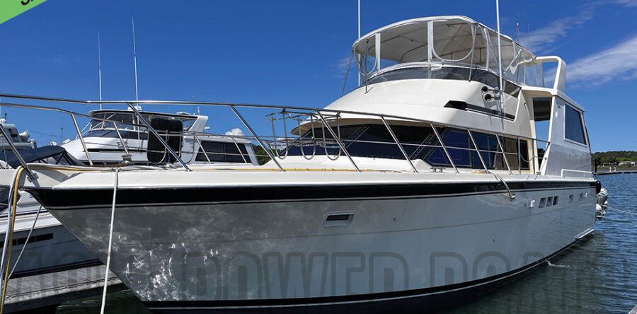 EXCLUSIVE! ONE & ONLY AFFORDABLE LARGE SIZE CABIN CRUISER! HATTERAS 52 CMY