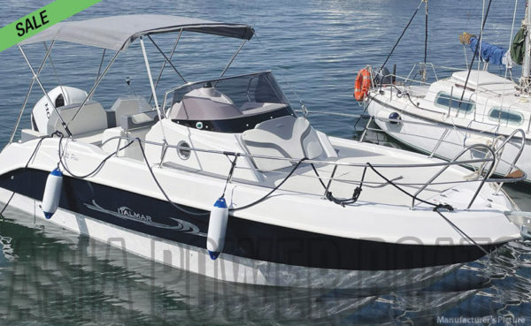 REDUCED! BRAND NEW! Center Console w Cabin! ITALY!