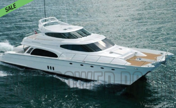 Luxurious 86ft Catamaran. Well-kept yacht at a discount!